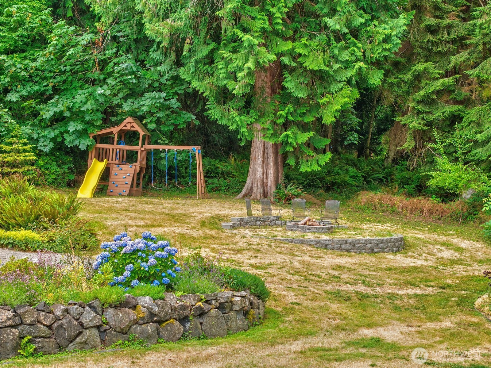 property viewer photo 36
