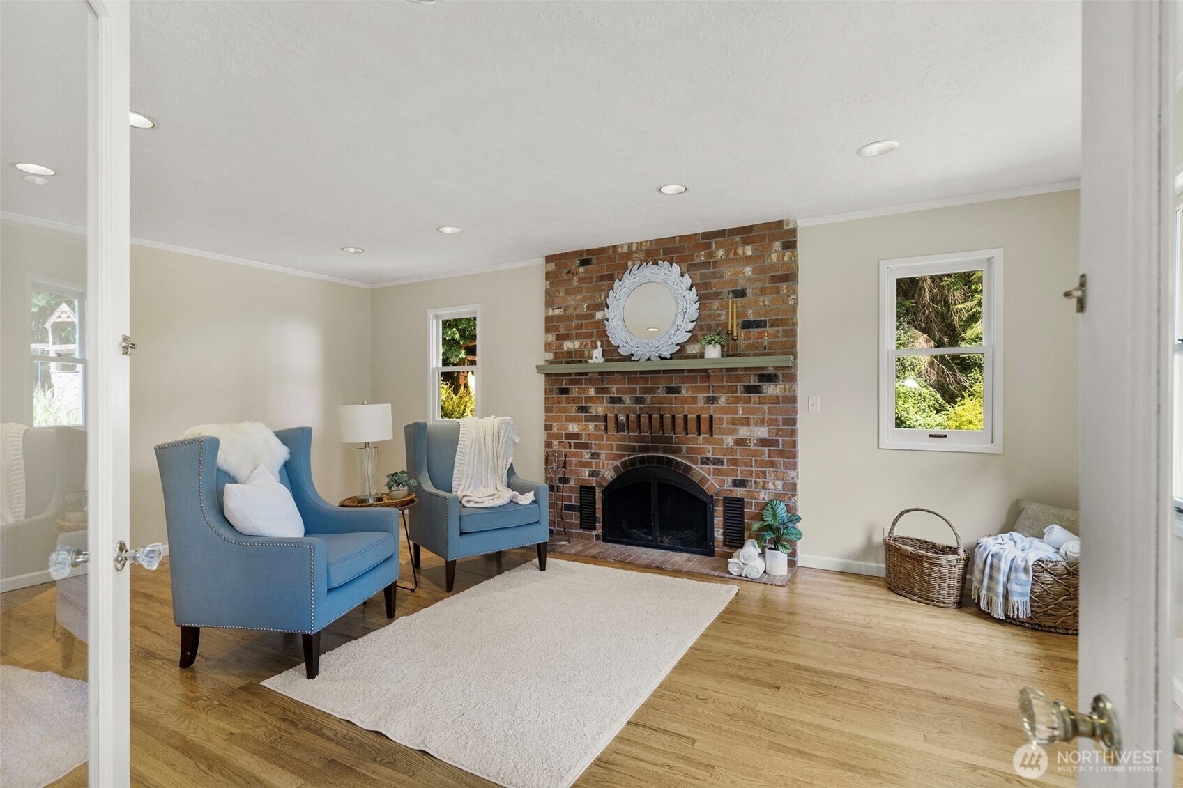 property viewer photo 6