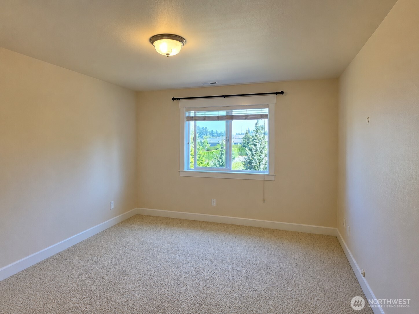 property viewer photo 18