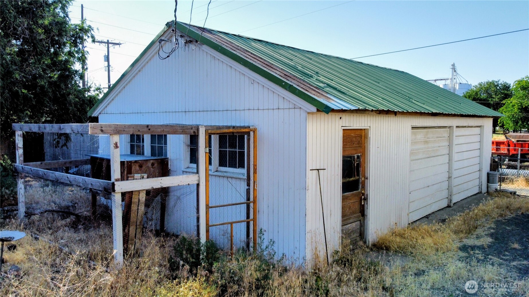 main property photo 15