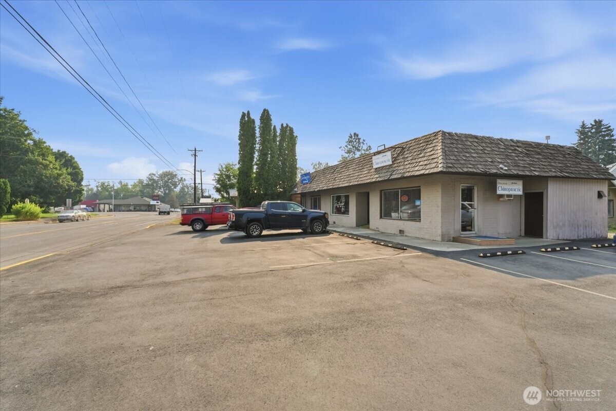 main property photo 34