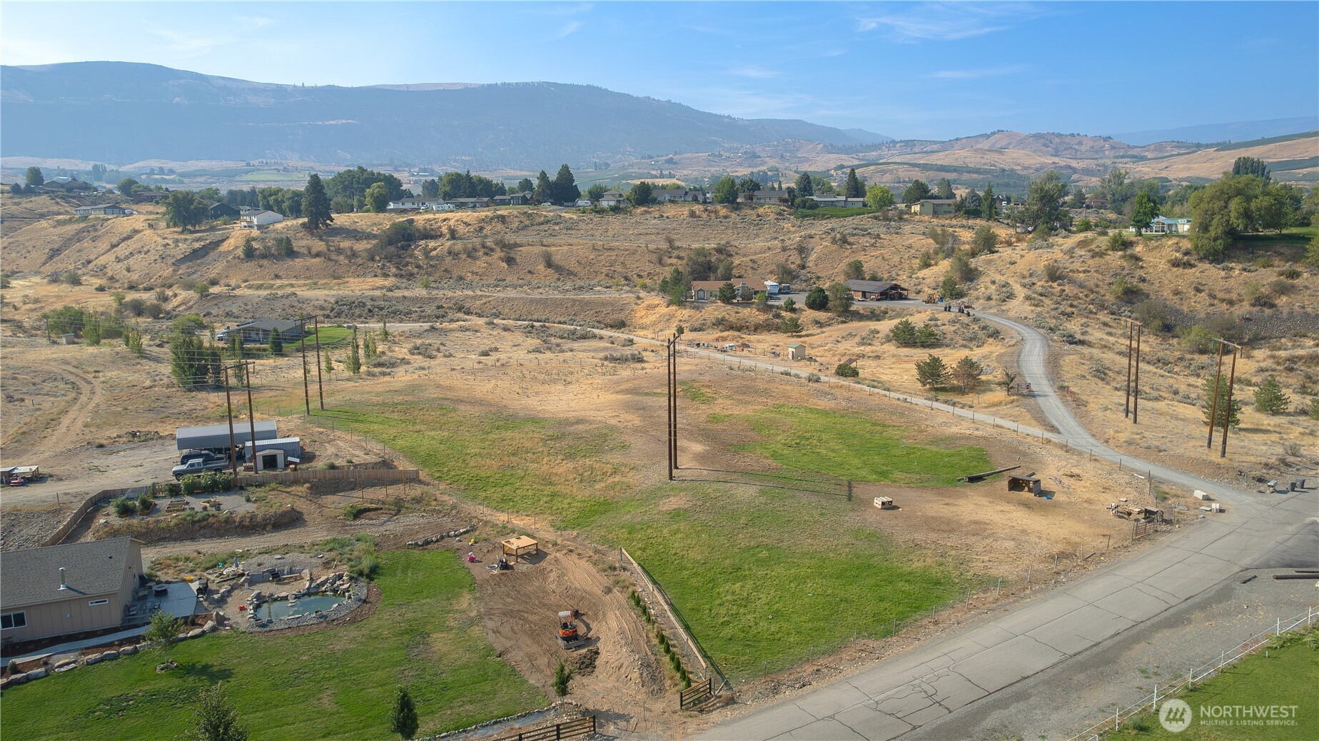 main property photo 14