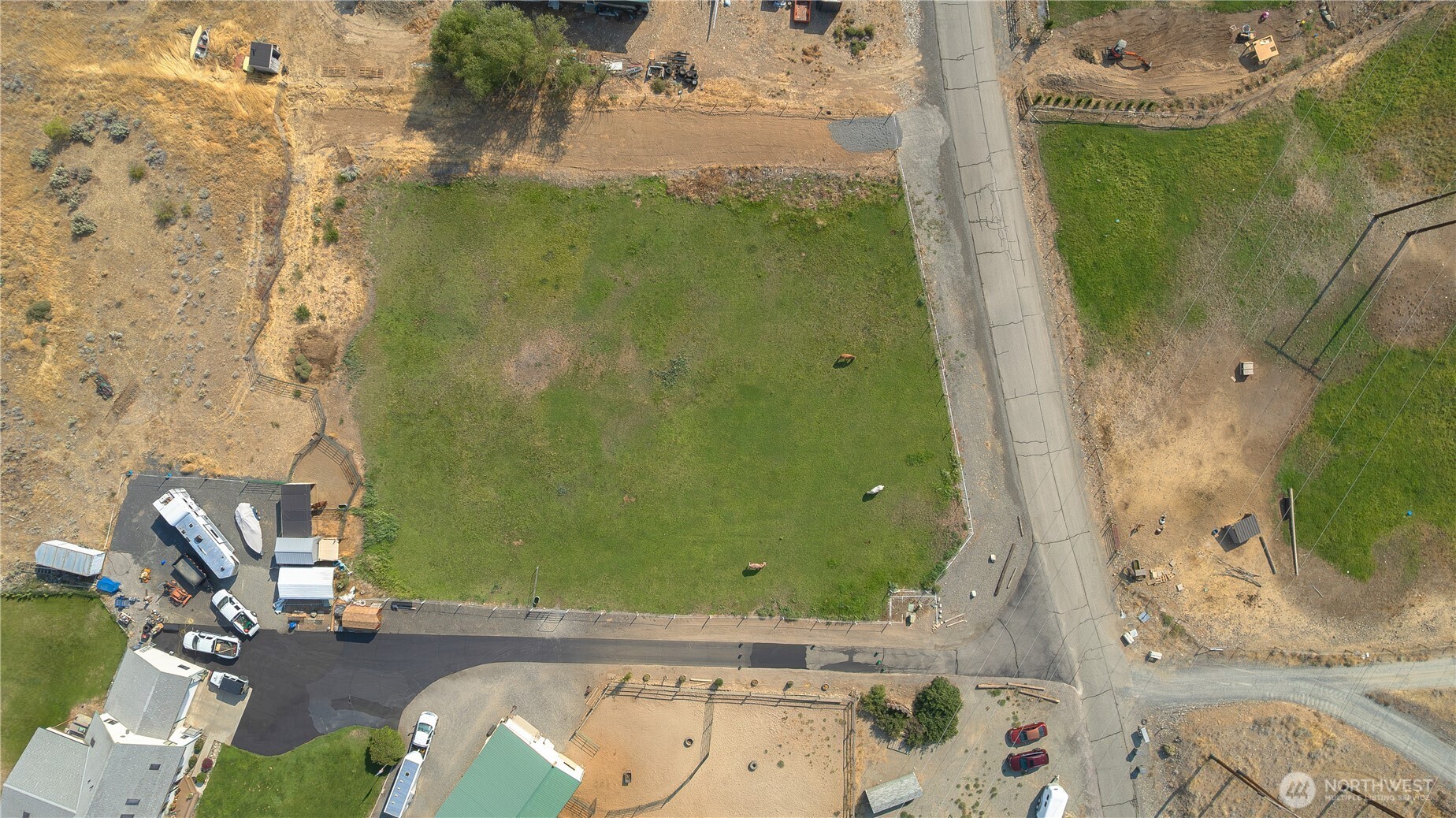 main property photo 7