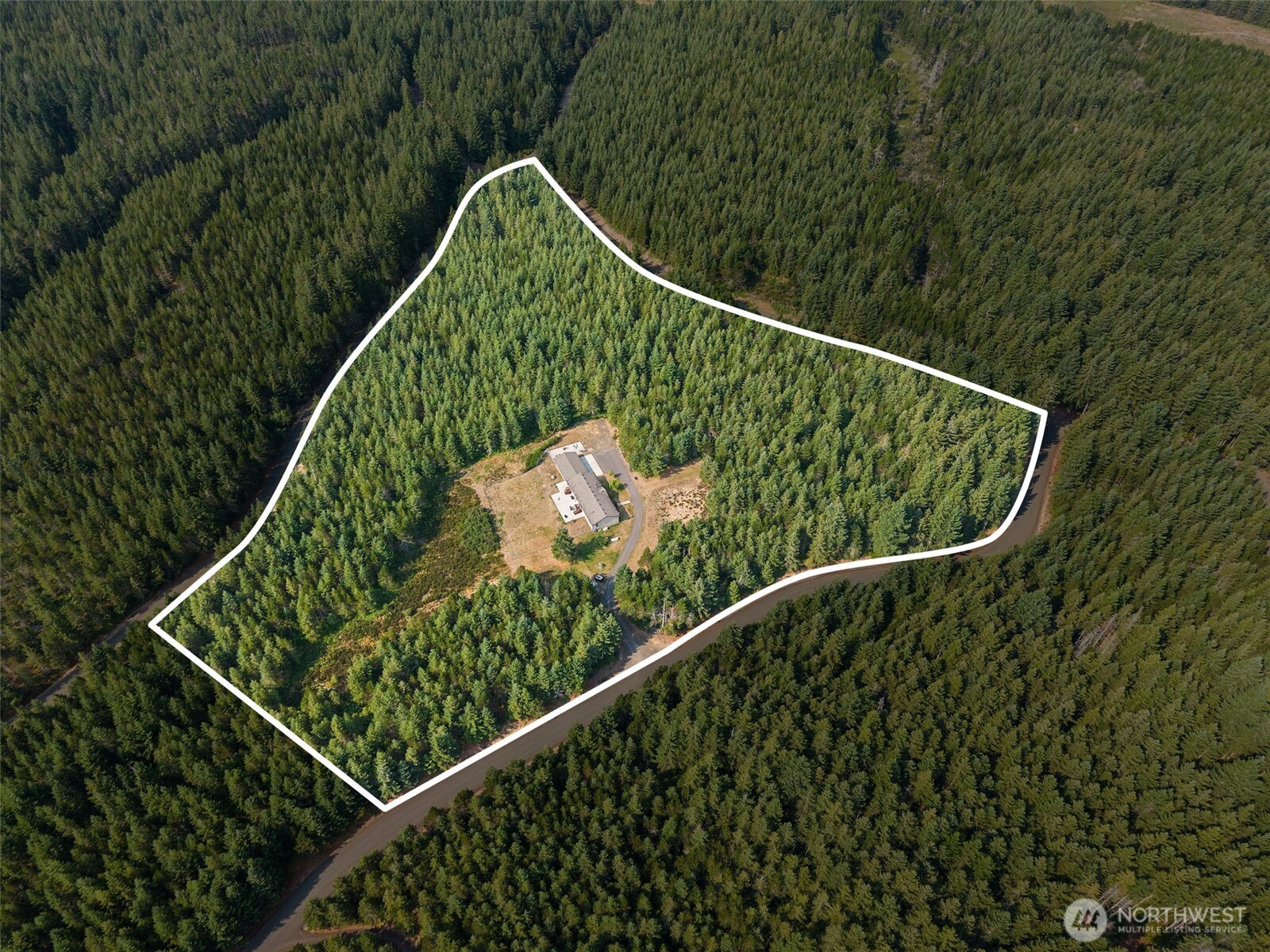 main property photo 32