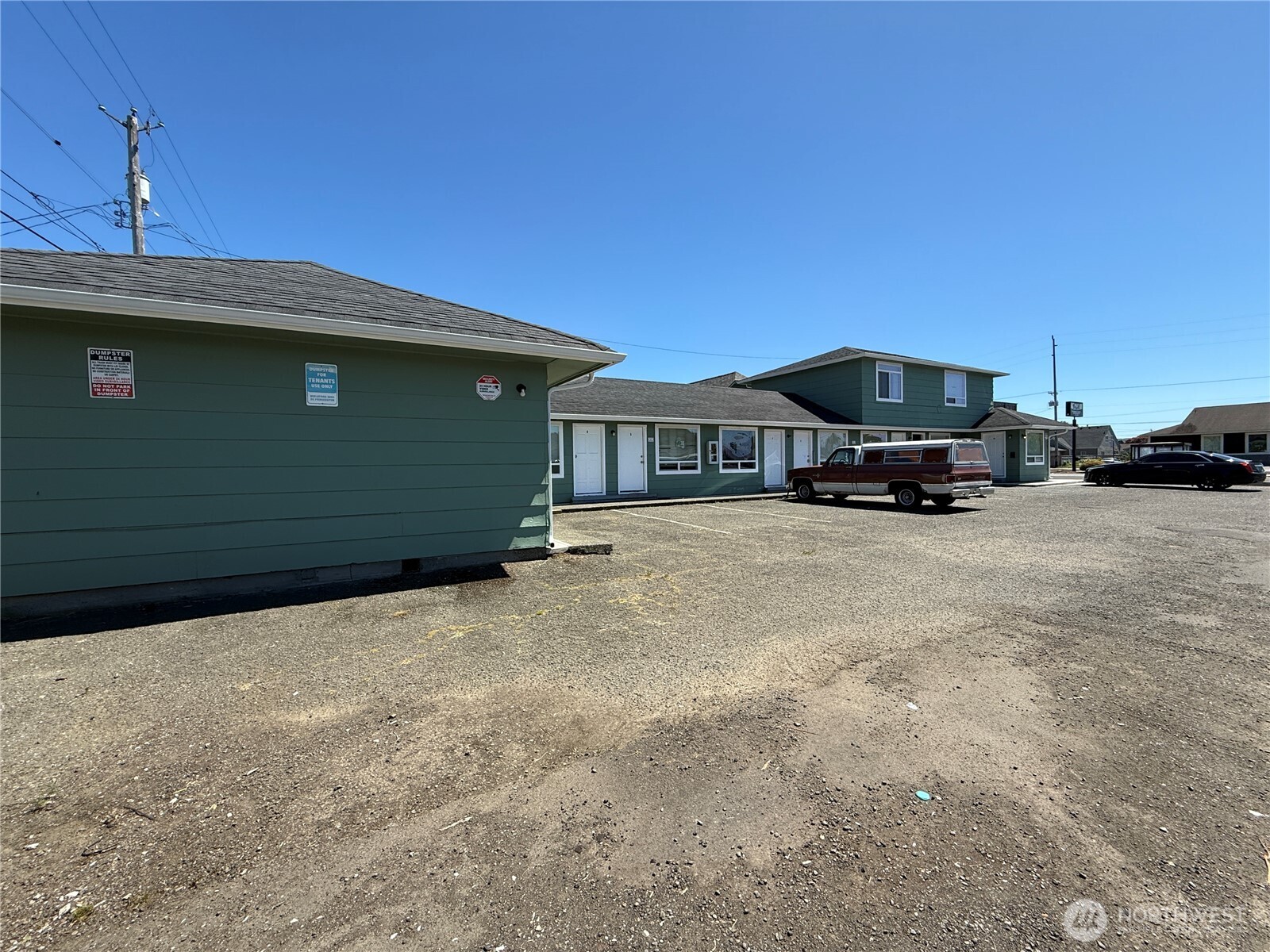 main property photo 5