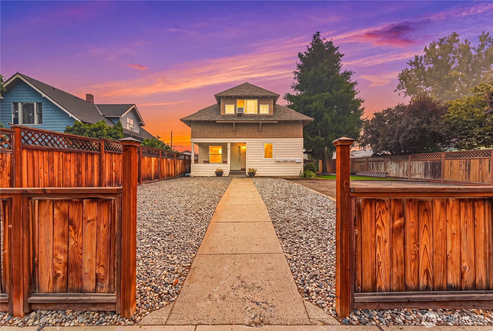 main property photo 0