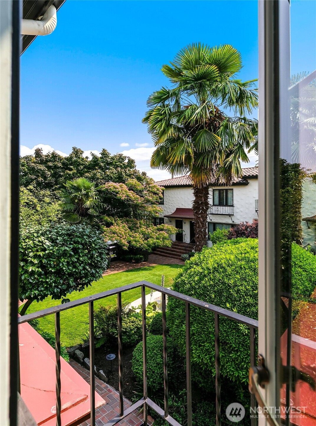 property viewer photo 17