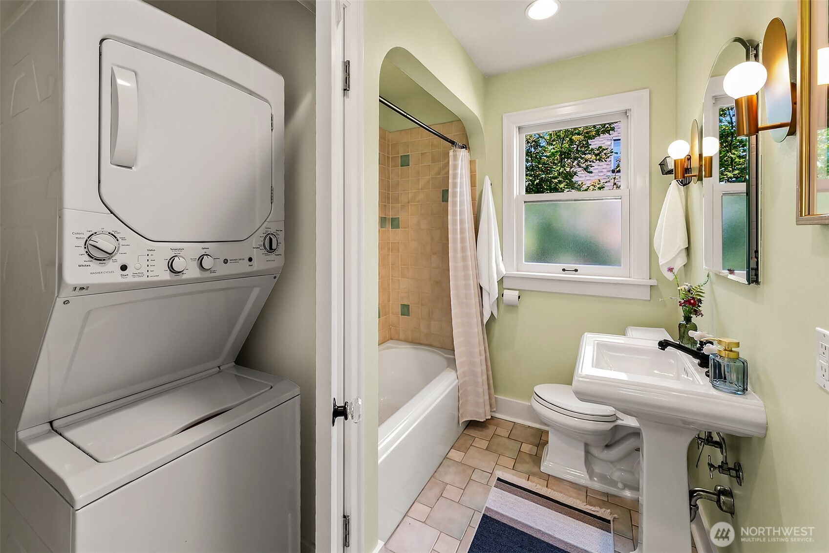 property viewer photo 20