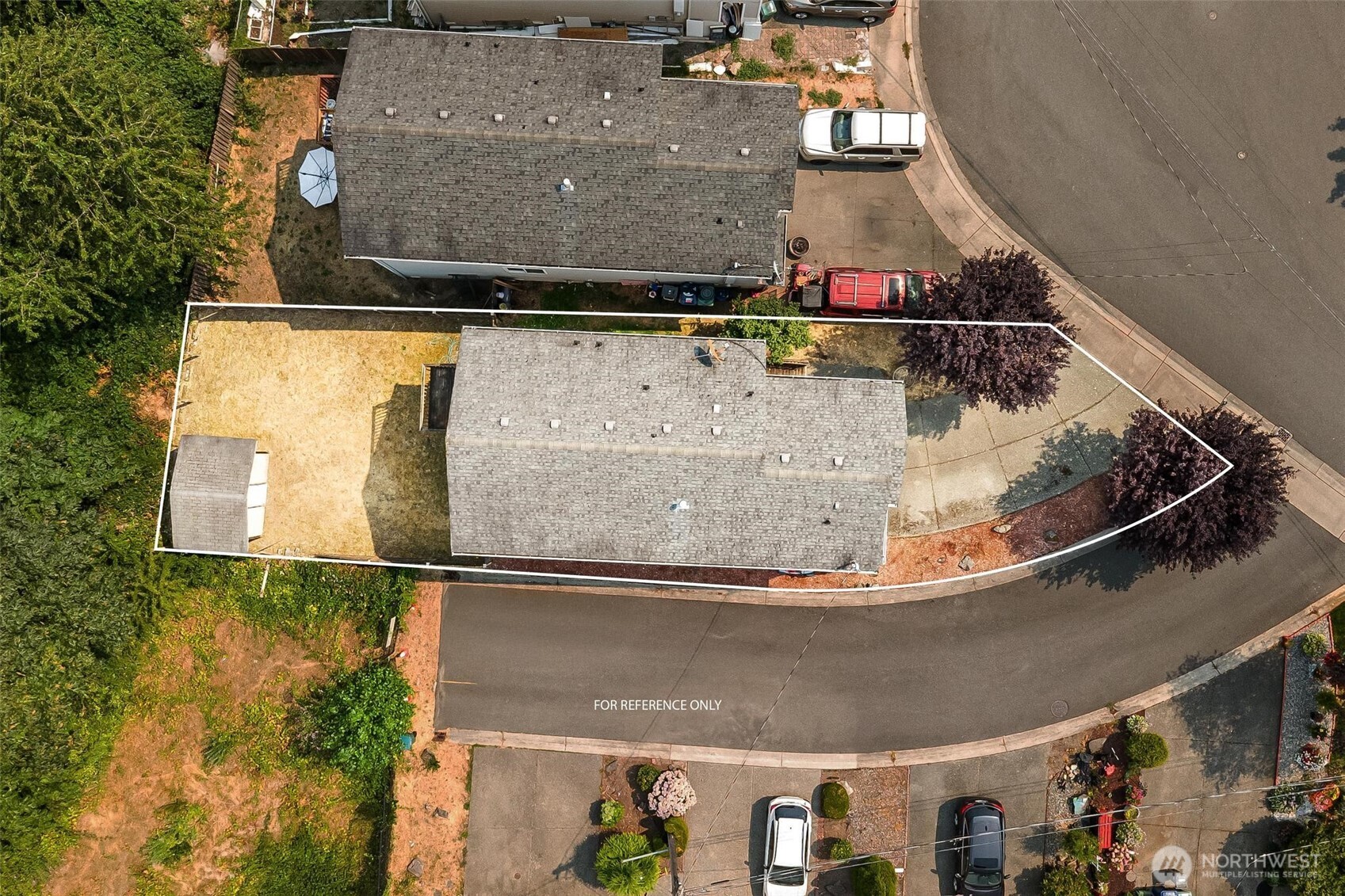 main property photo 39