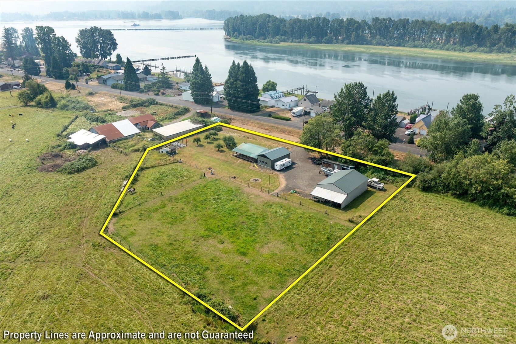main property photo 37