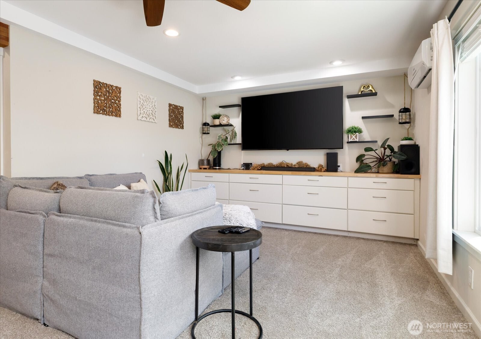 property viewer photo 18