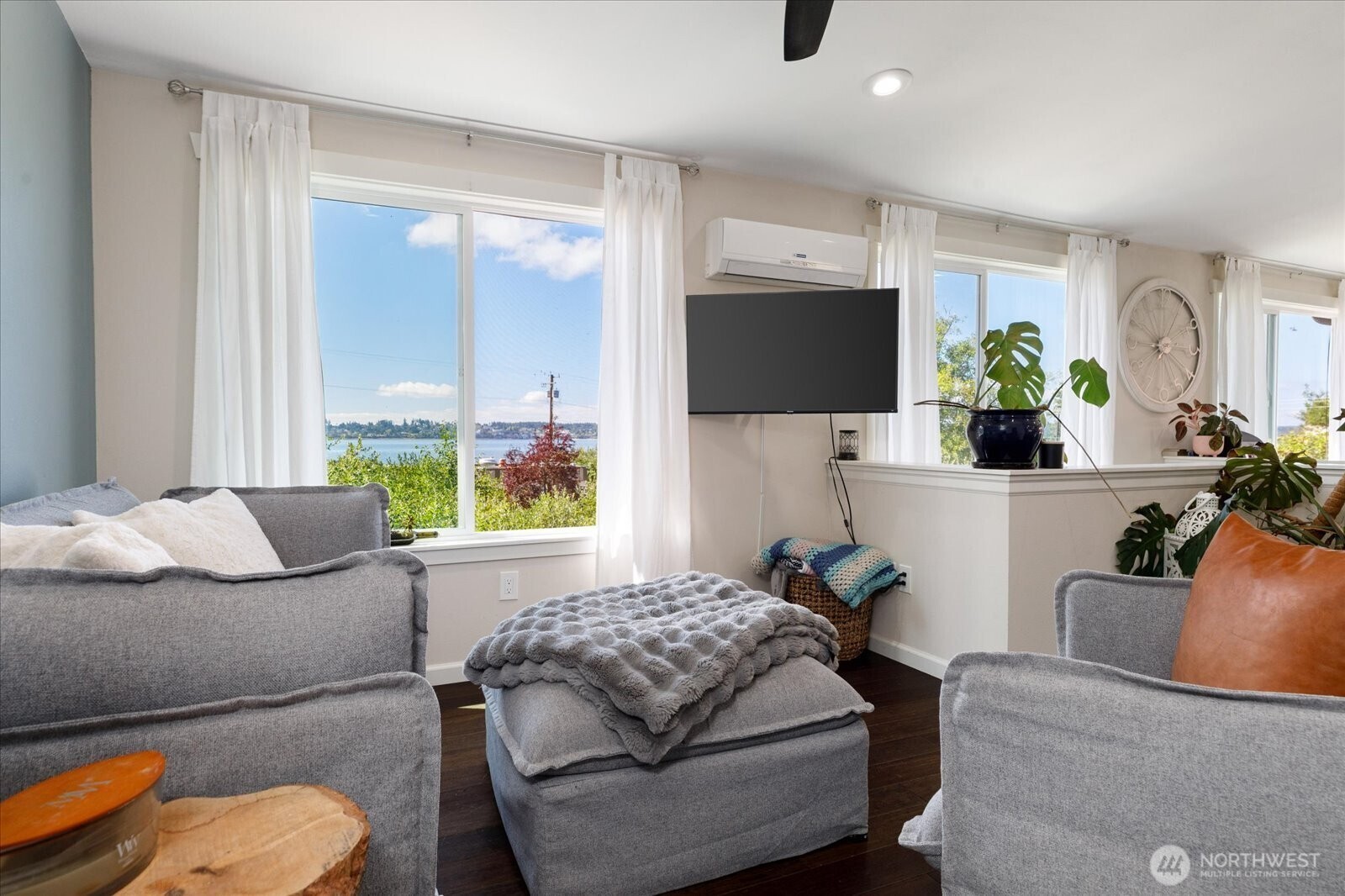 property viewer photo 3