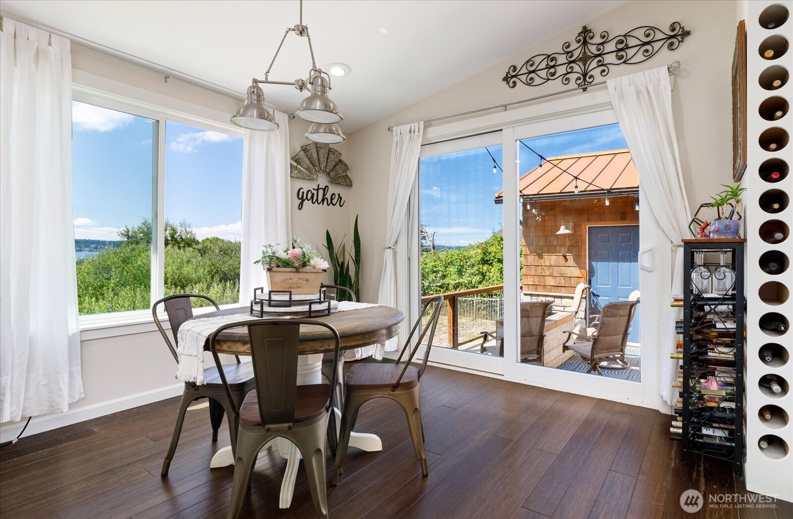 property viewer photo 9
