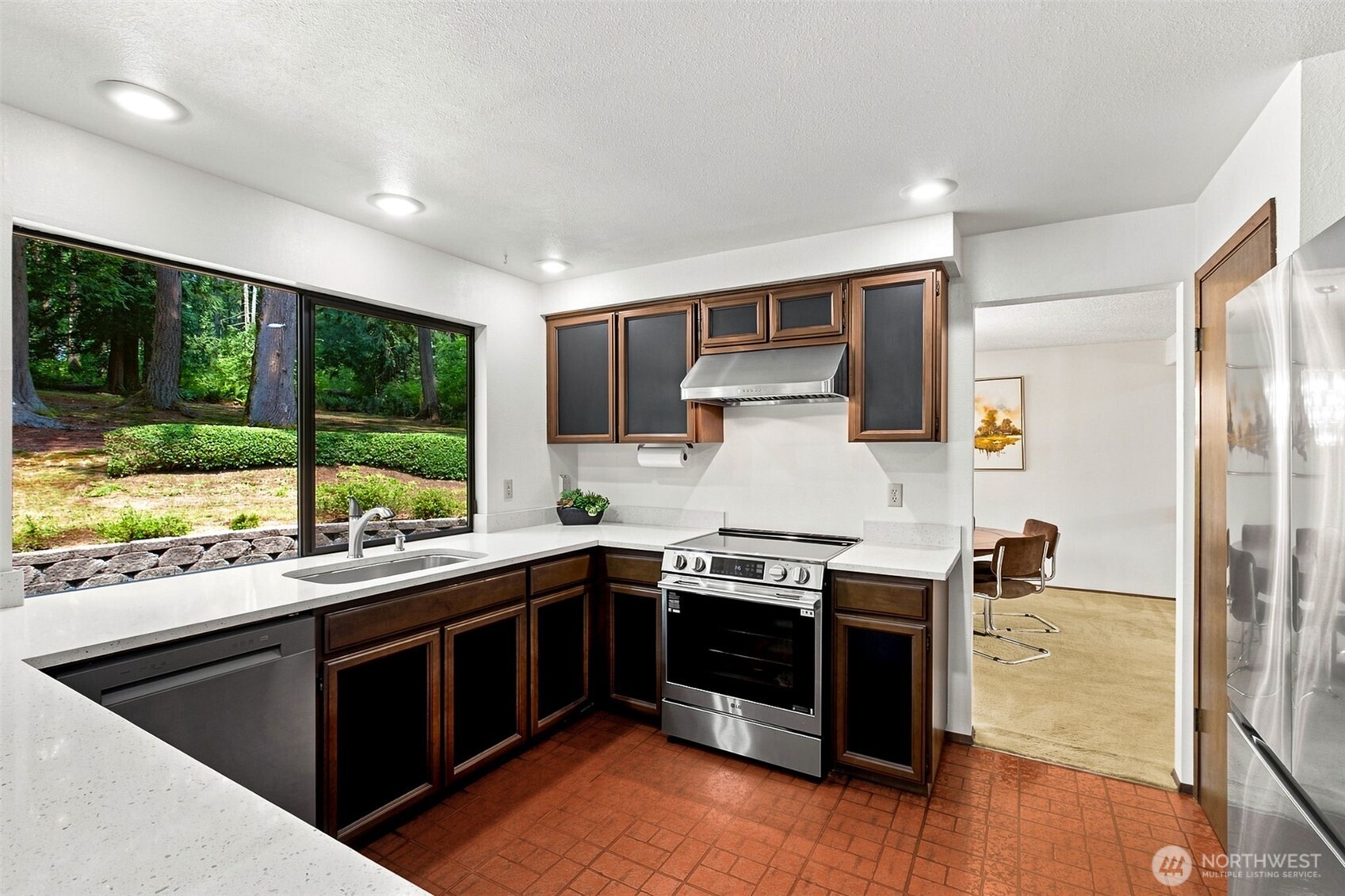 property viewer photo 10