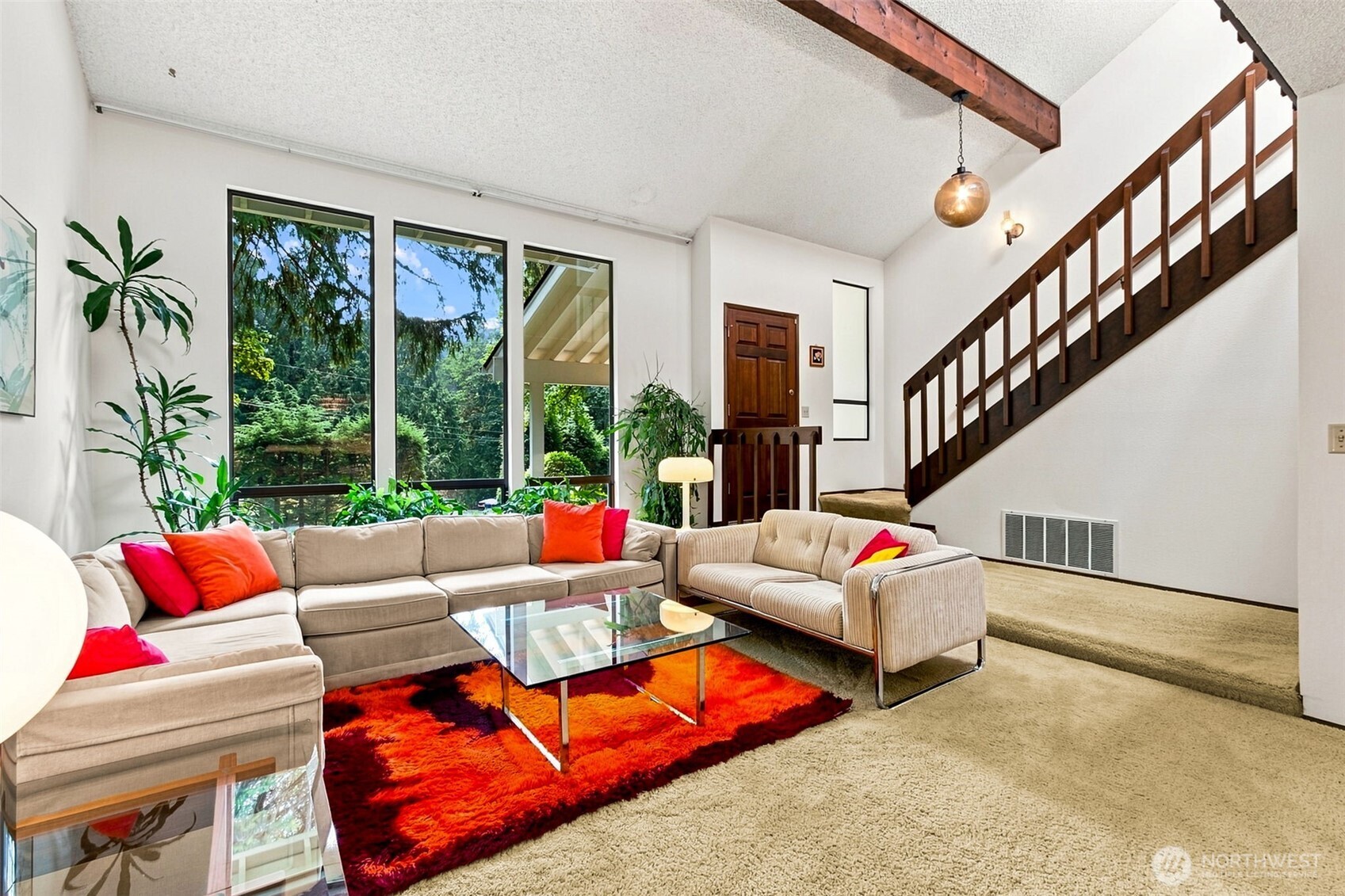 property viewer photo 4
