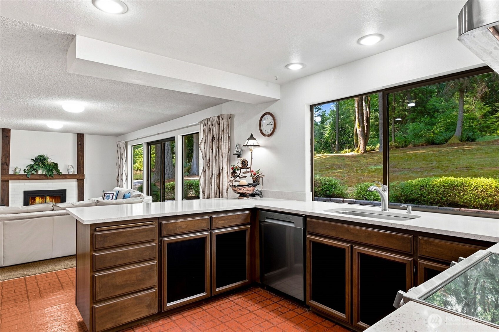 property viewer photo 9