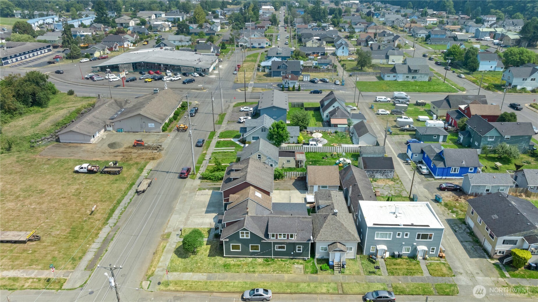 main property photo 38
