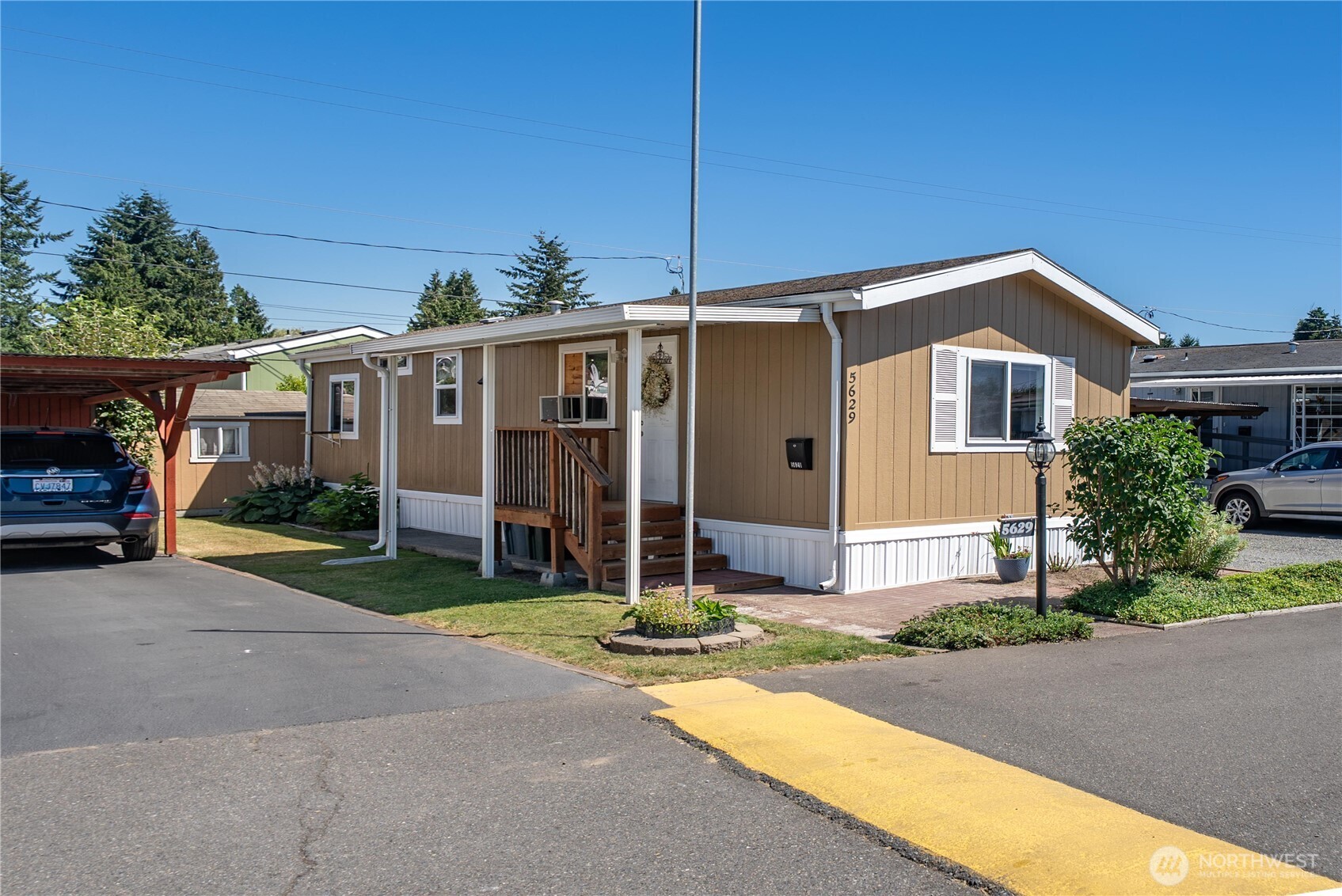 main property photo 32