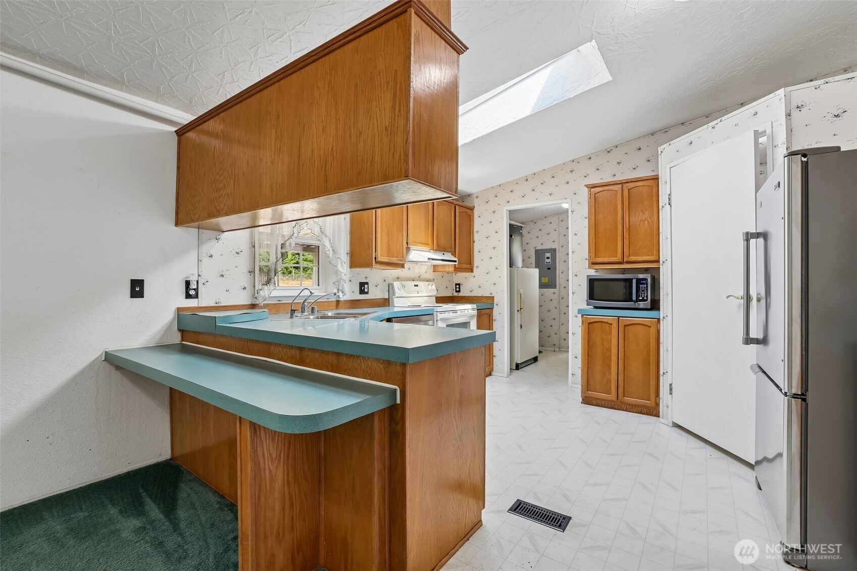 main property photo 9