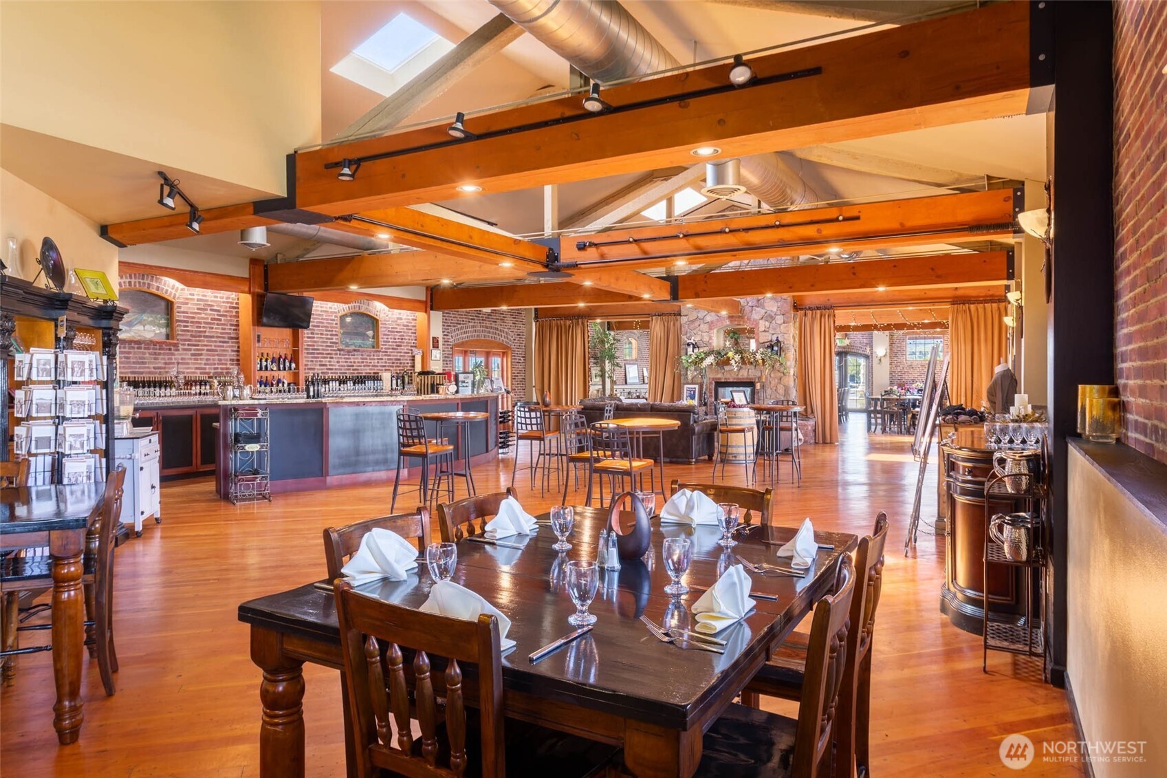 main property photo 17