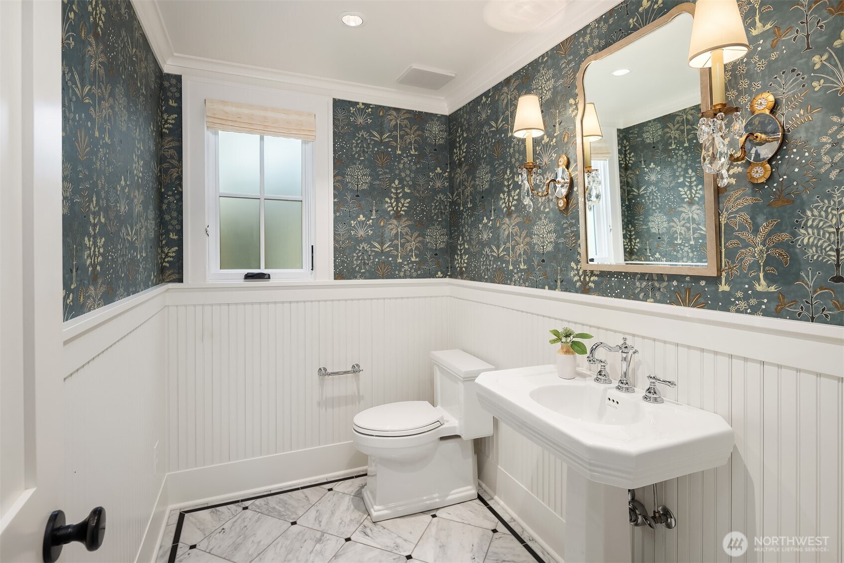 property viewer photo 18