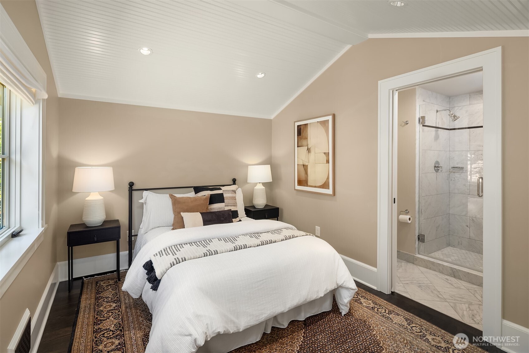 property viewer photo 23
