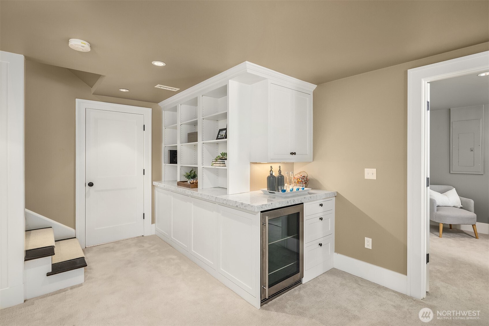 property viewer photo 26