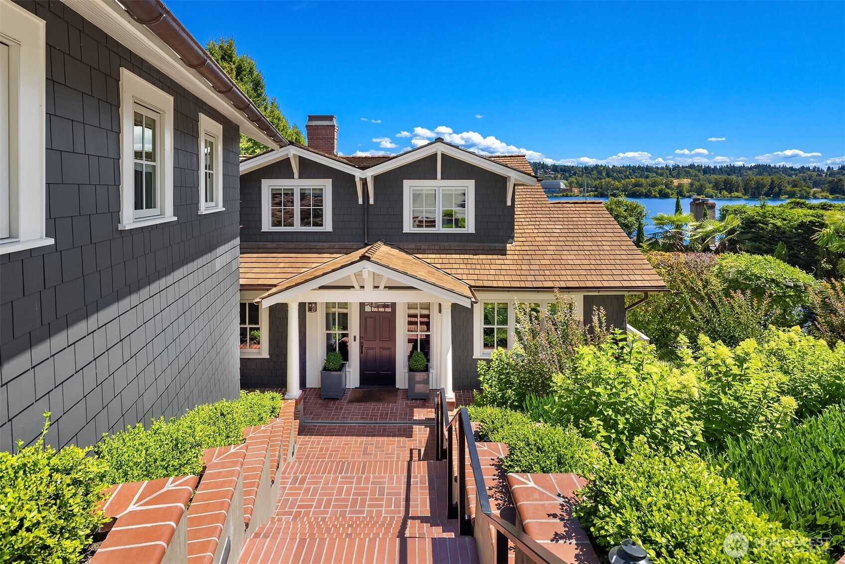 property viewer photo 3