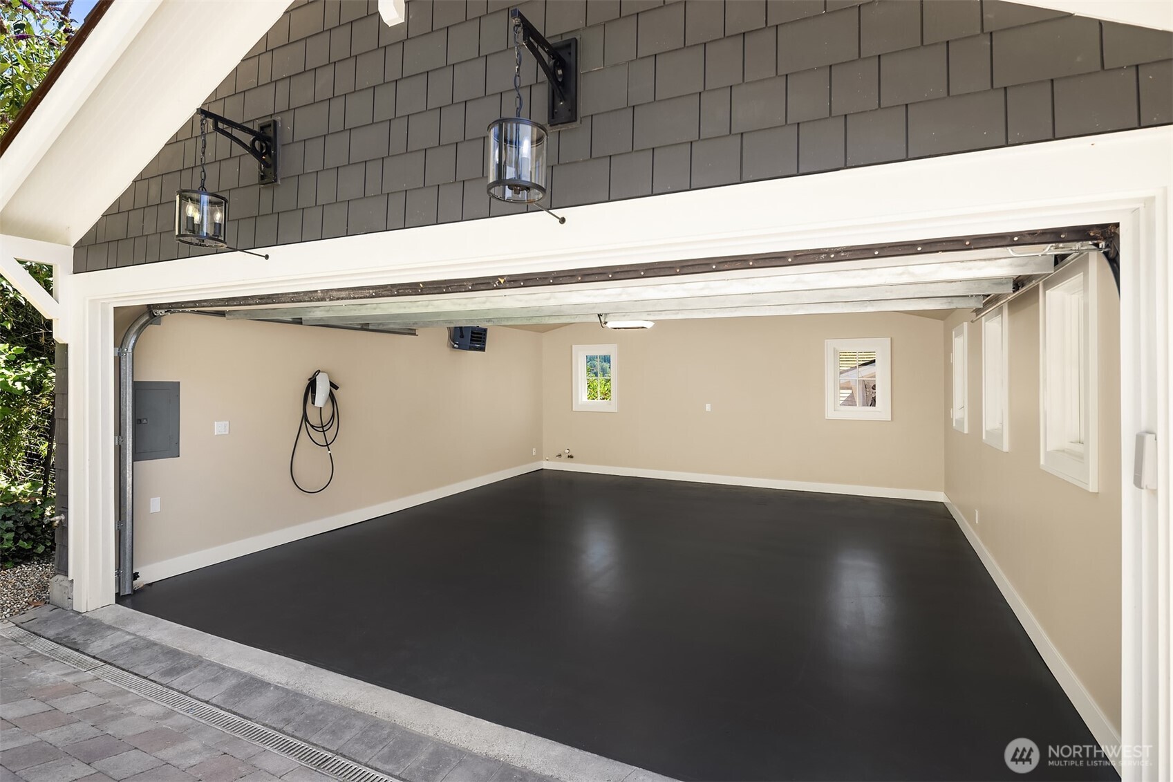 property viewer photo 32