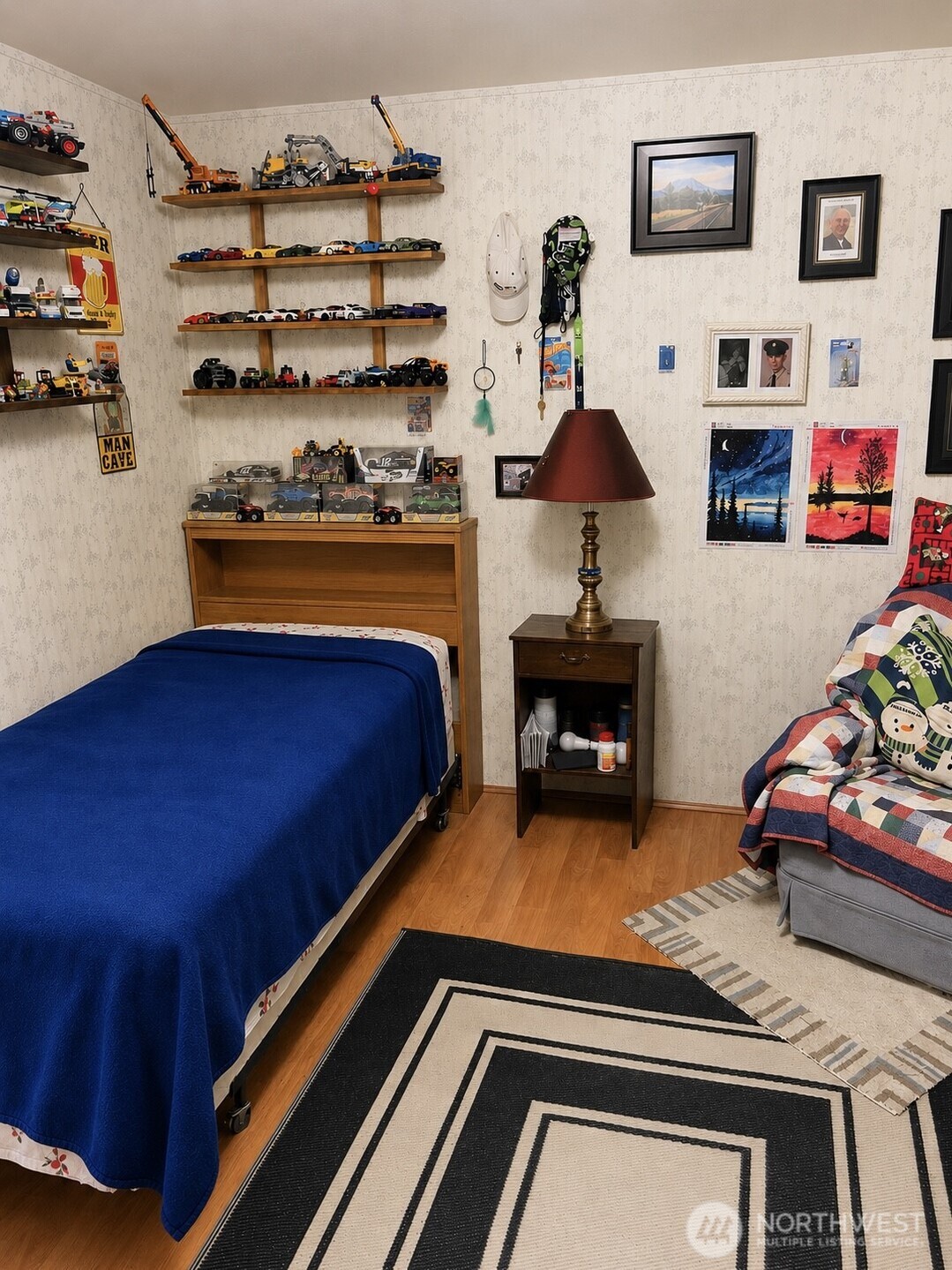 main property photo 10