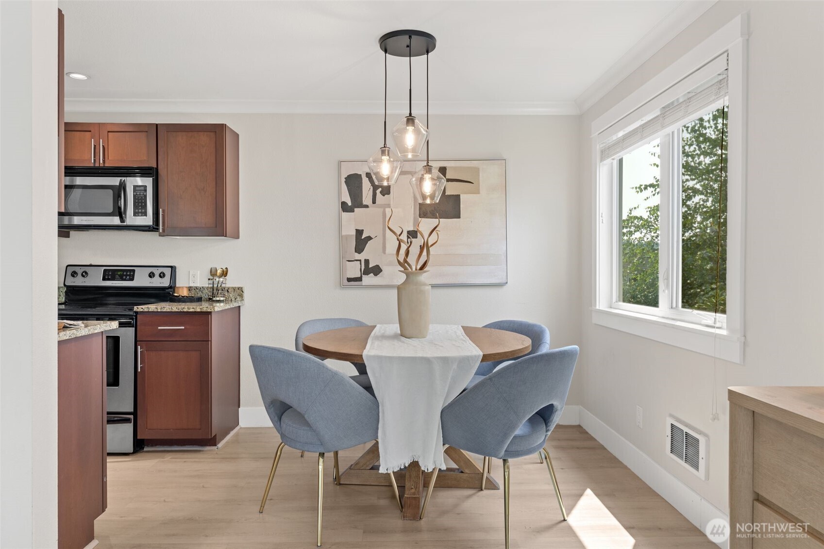 property viewer photo 10
