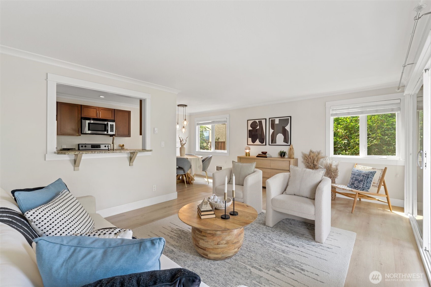 property viewer photo 6