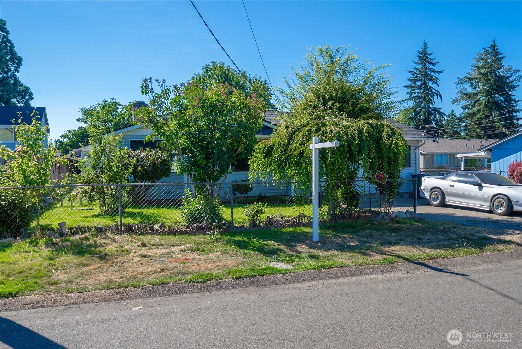 property viewer photo 1