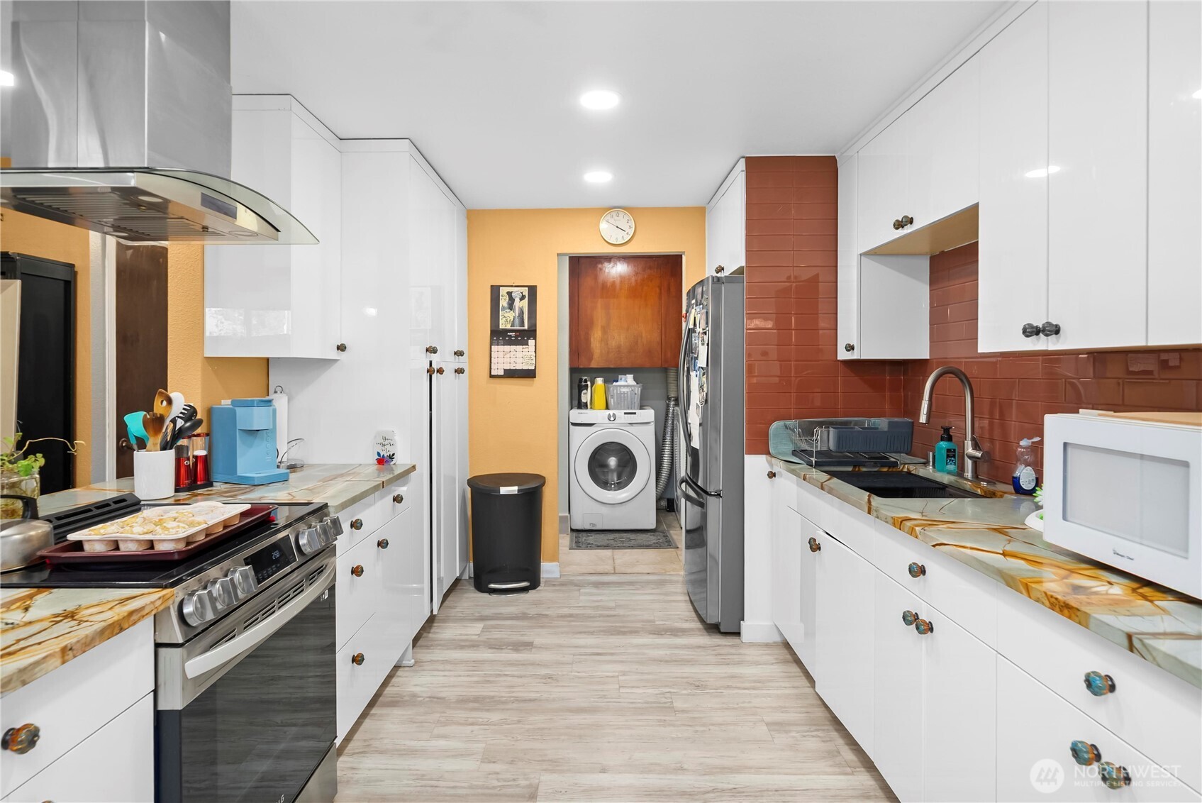 property viewer photo 12