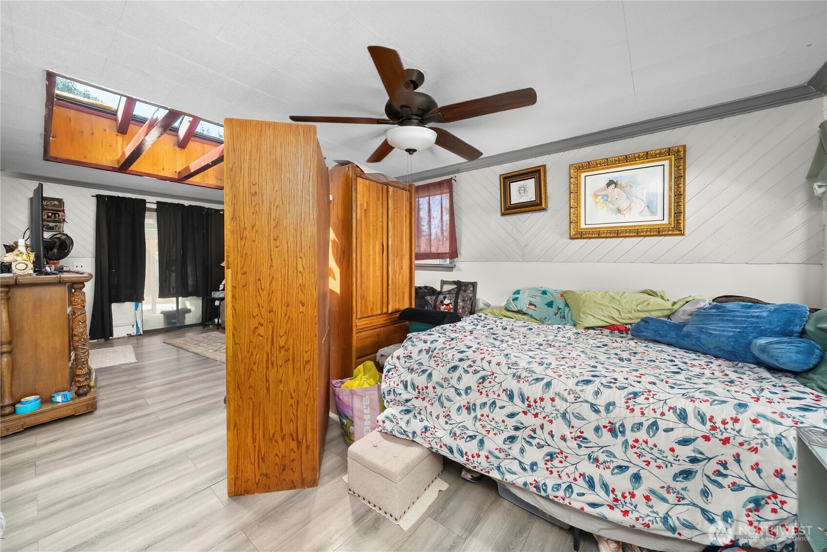 property viewer photo 16