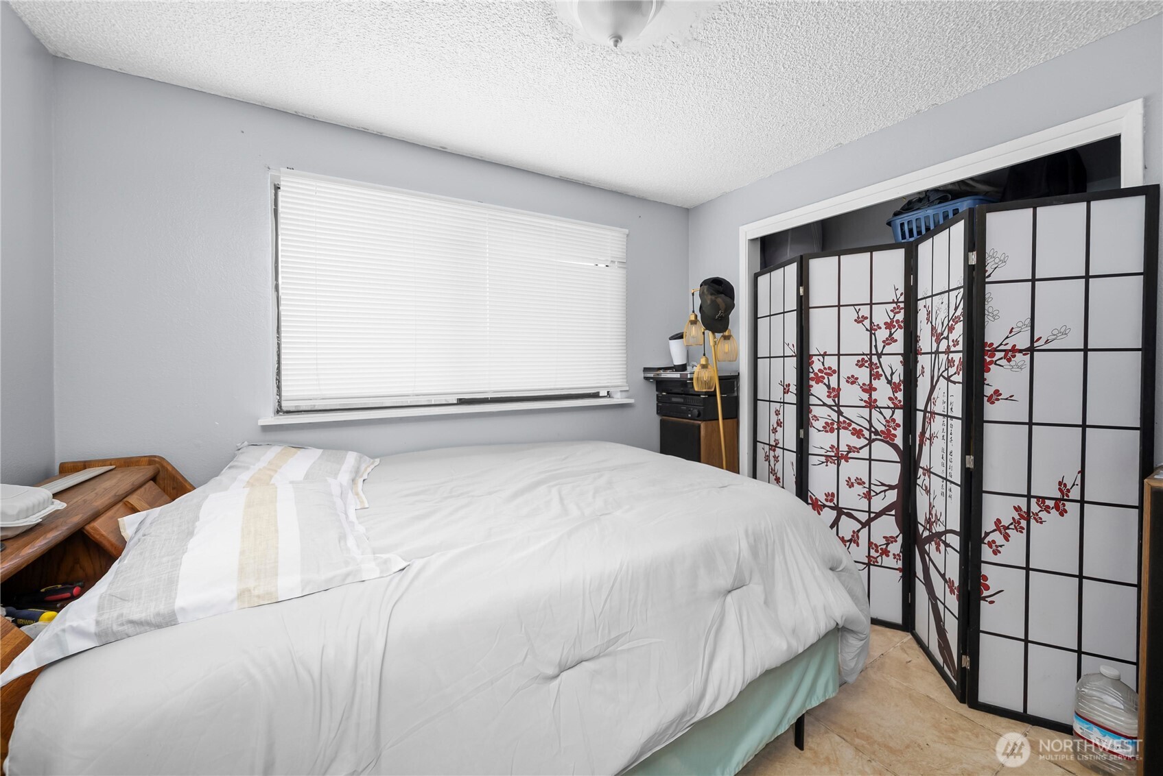 property viewer photo 20