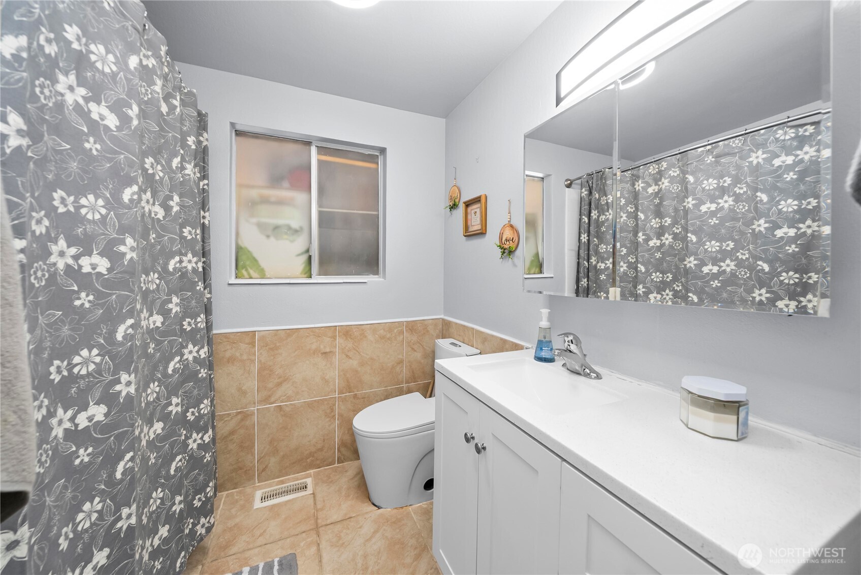 property viewer photo 24