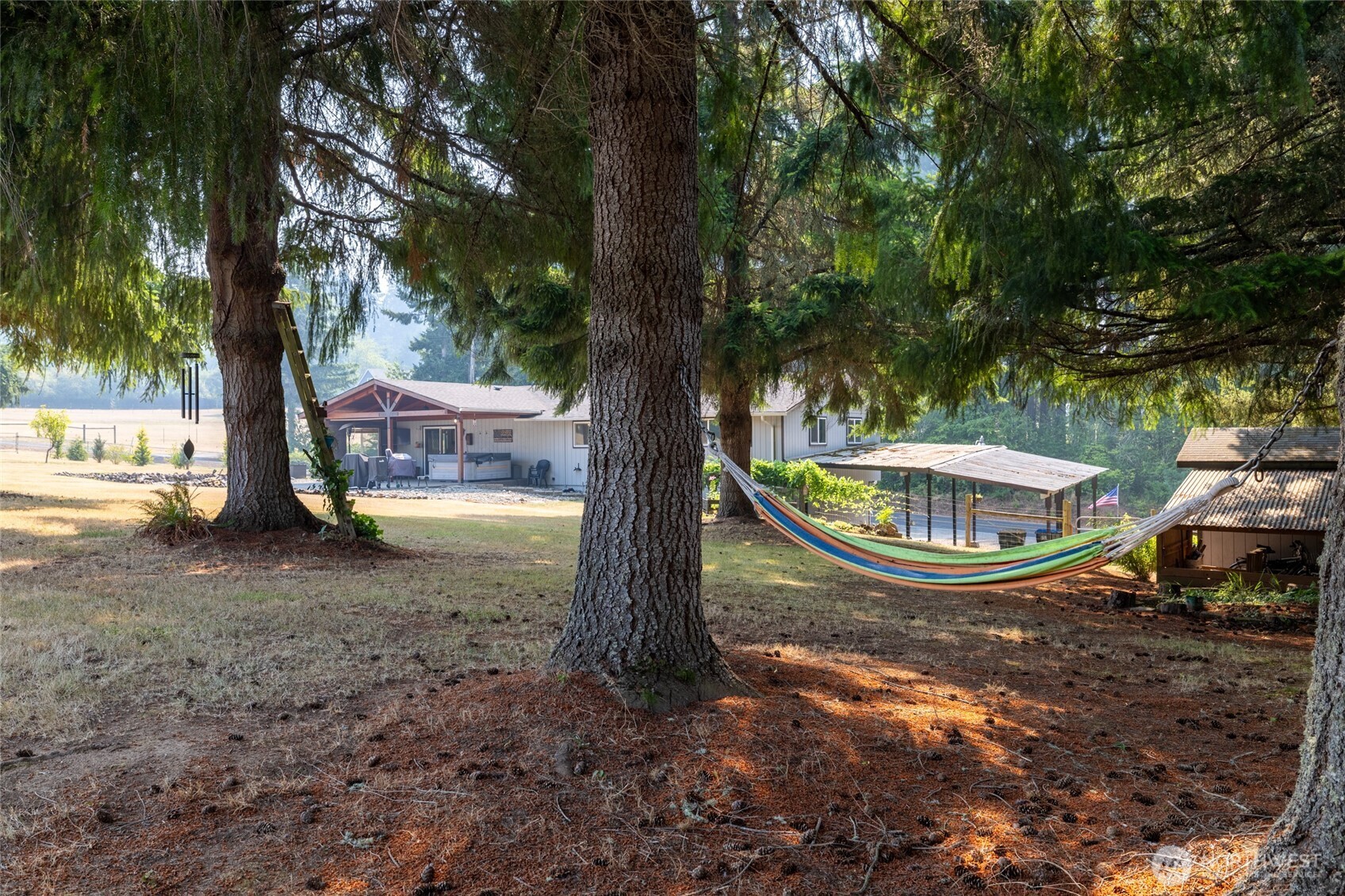 main property photo 34