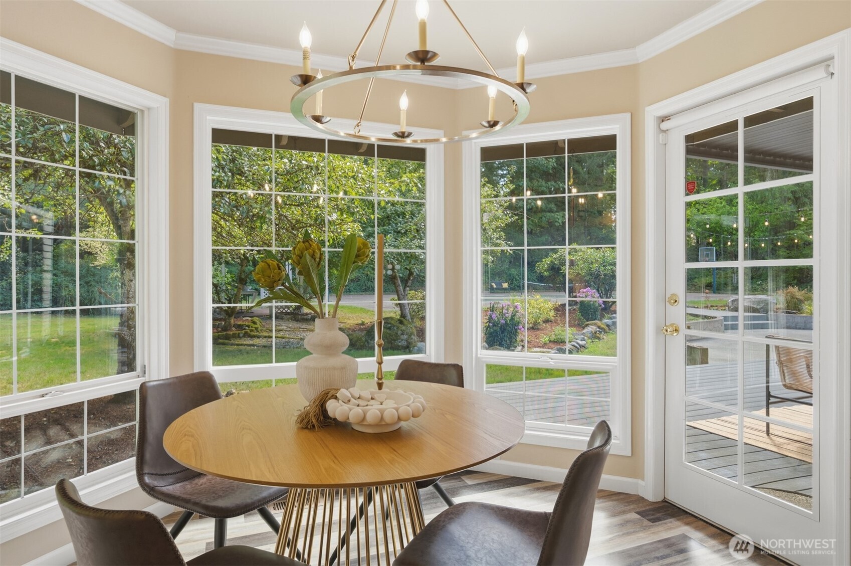 property viewer photo 10