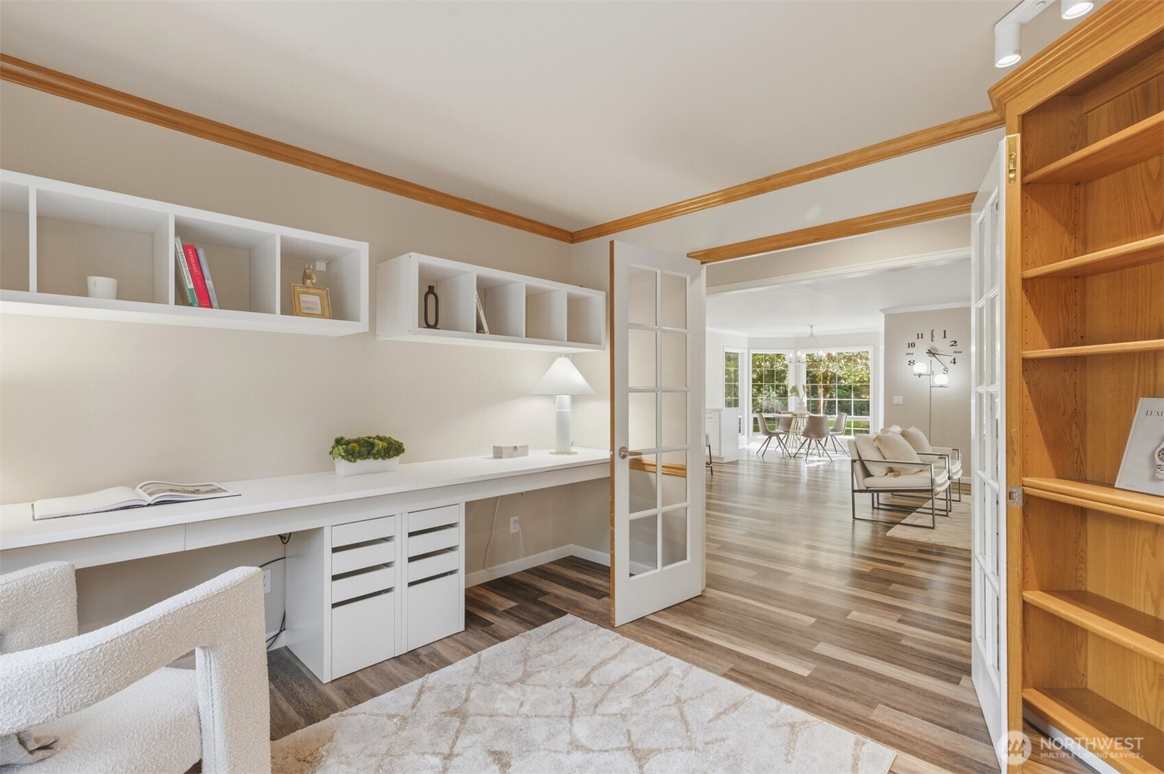 property viewer photo 15