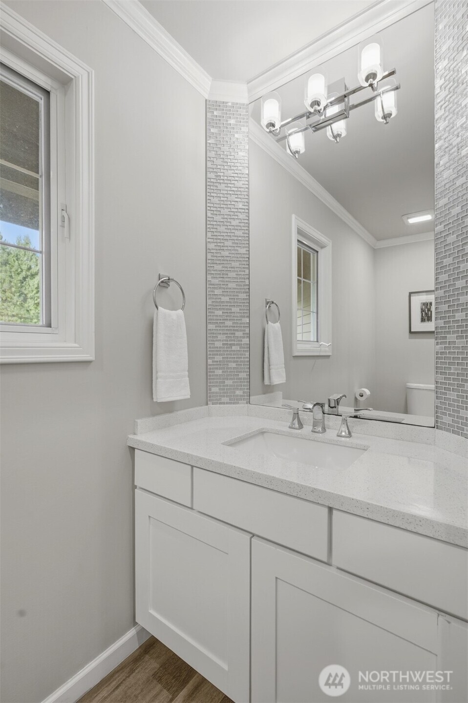 property viewer photo 16