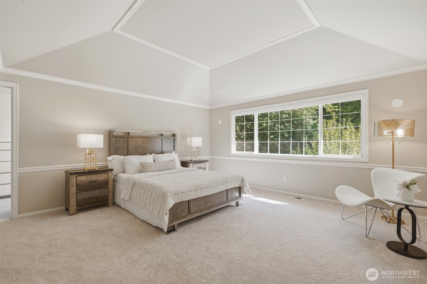 property viewer photo 19