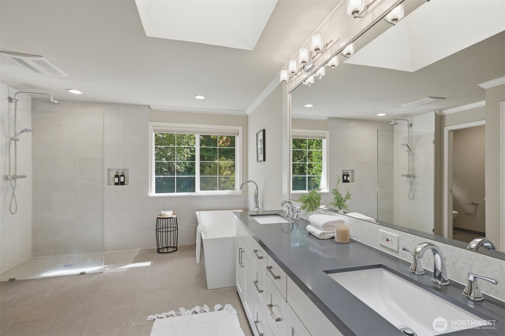 property viewer photo 21