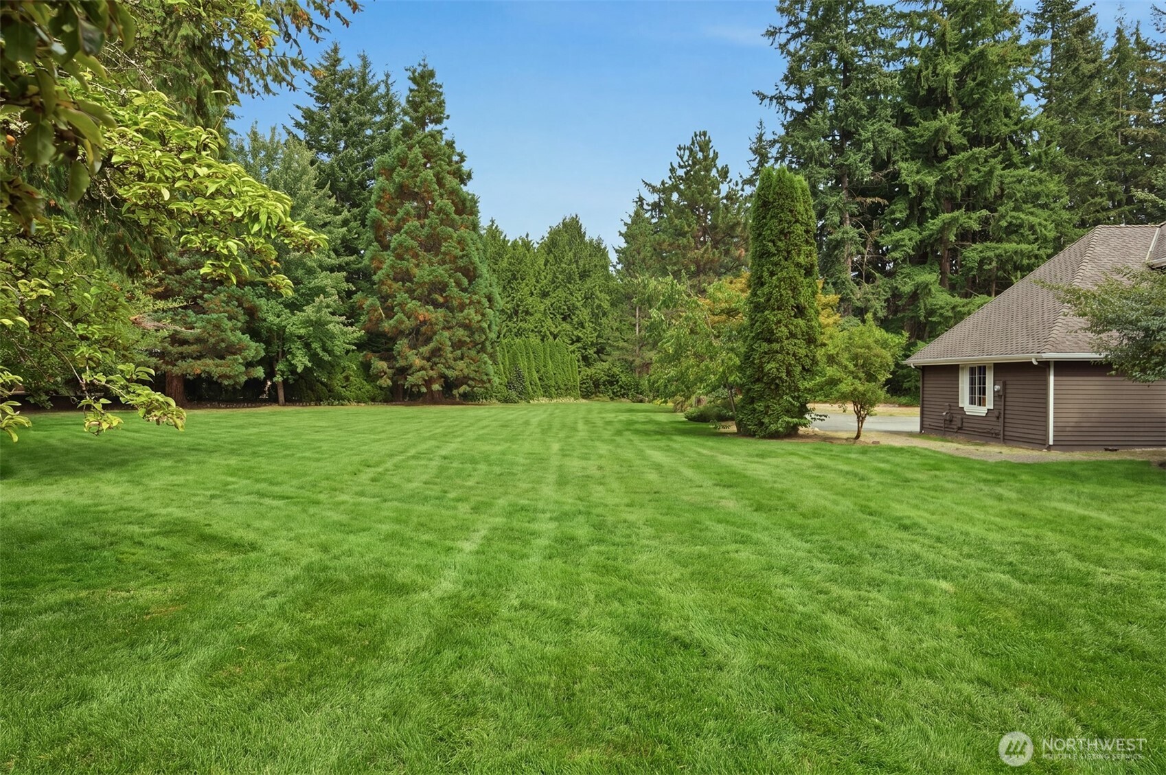 property viewer photo 35
