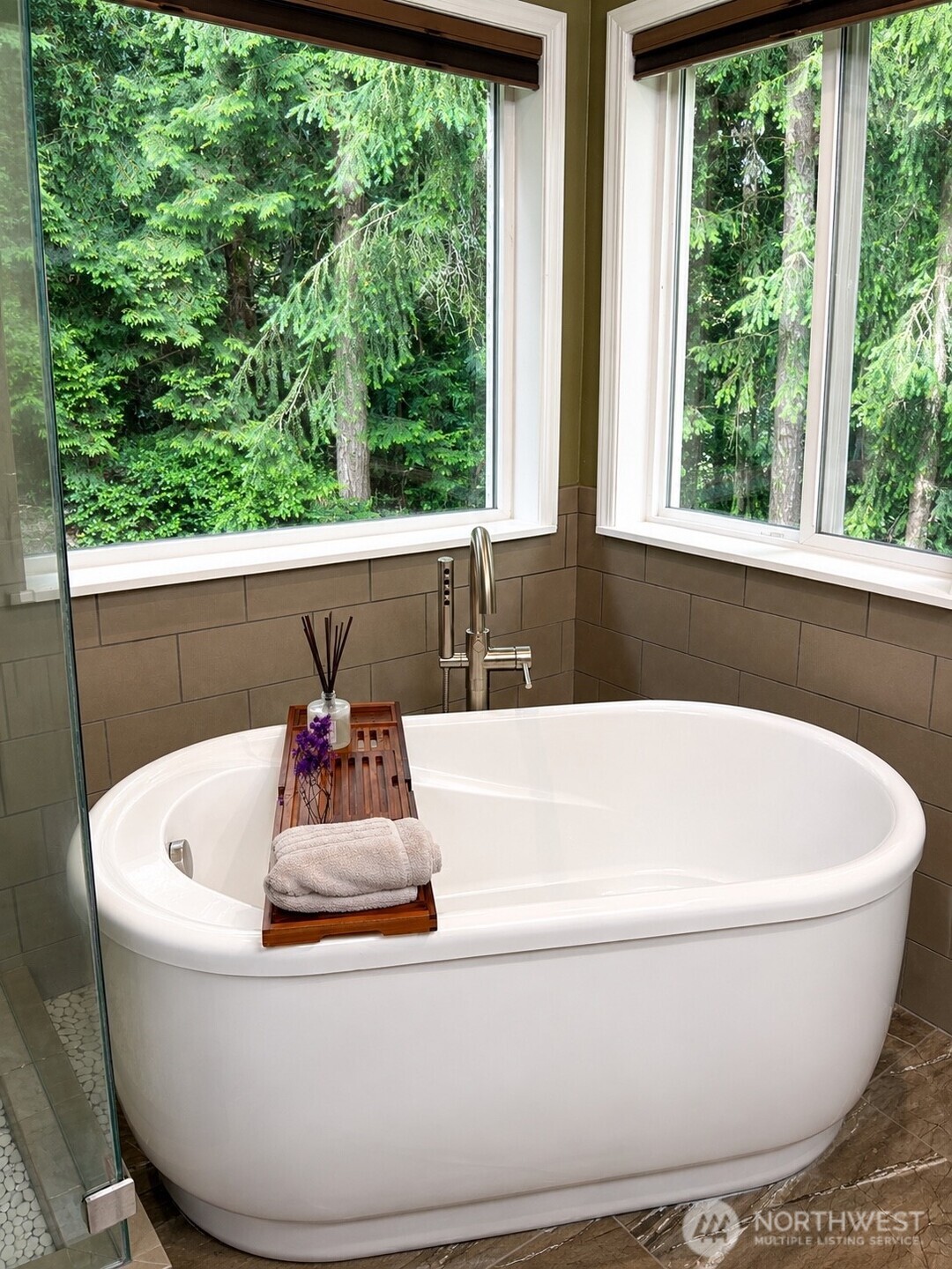 property viewer photo 11