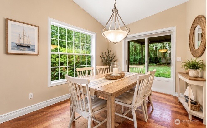 property viewer photo 4