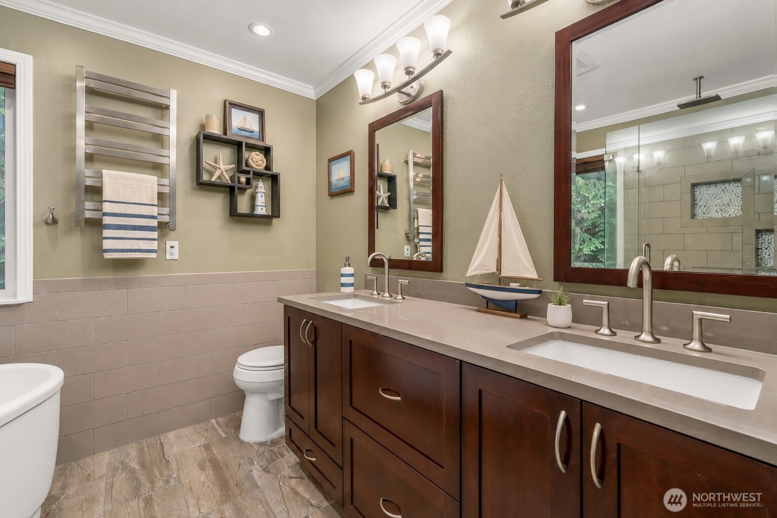 property viewer photo 9