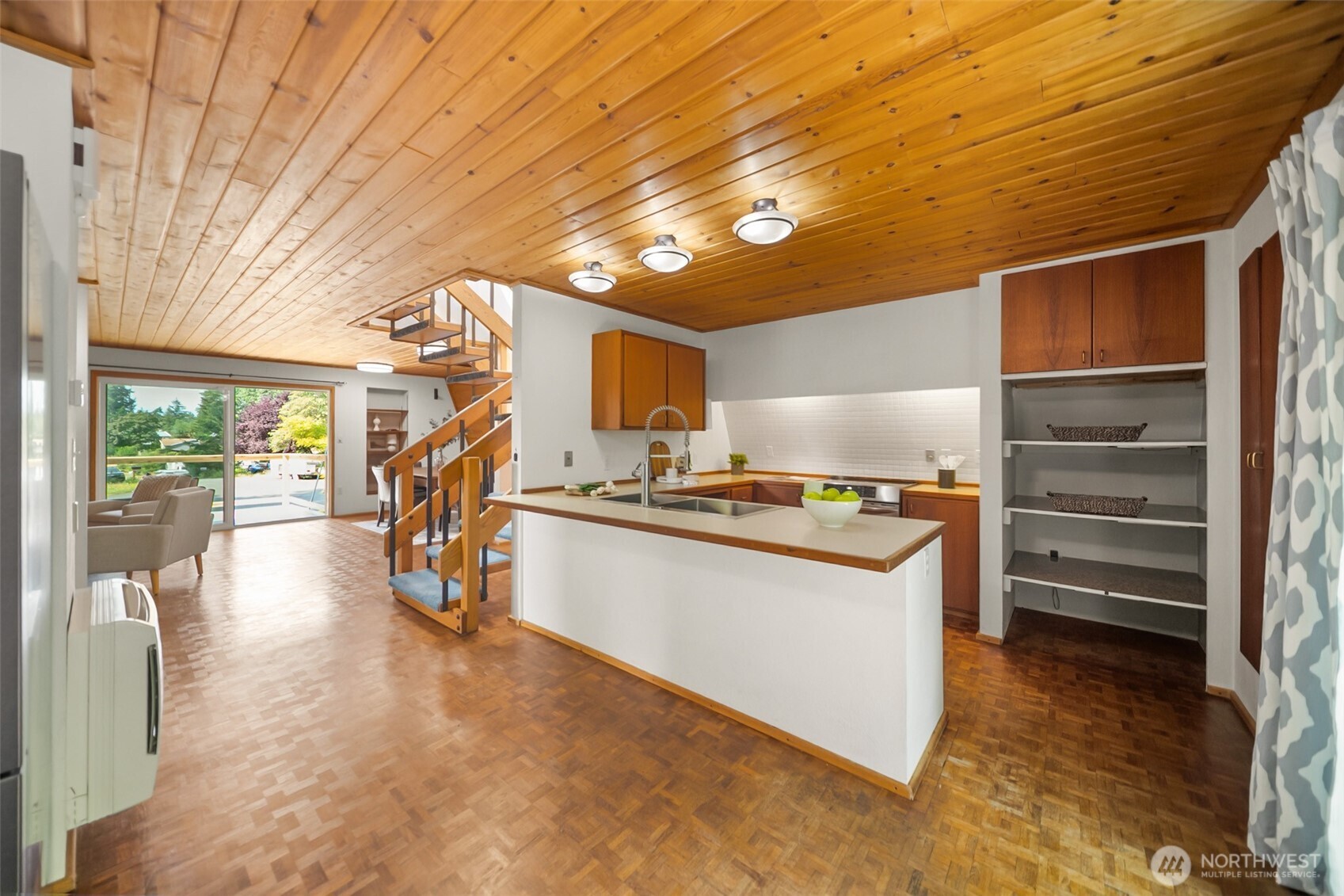 property viewer photo 17