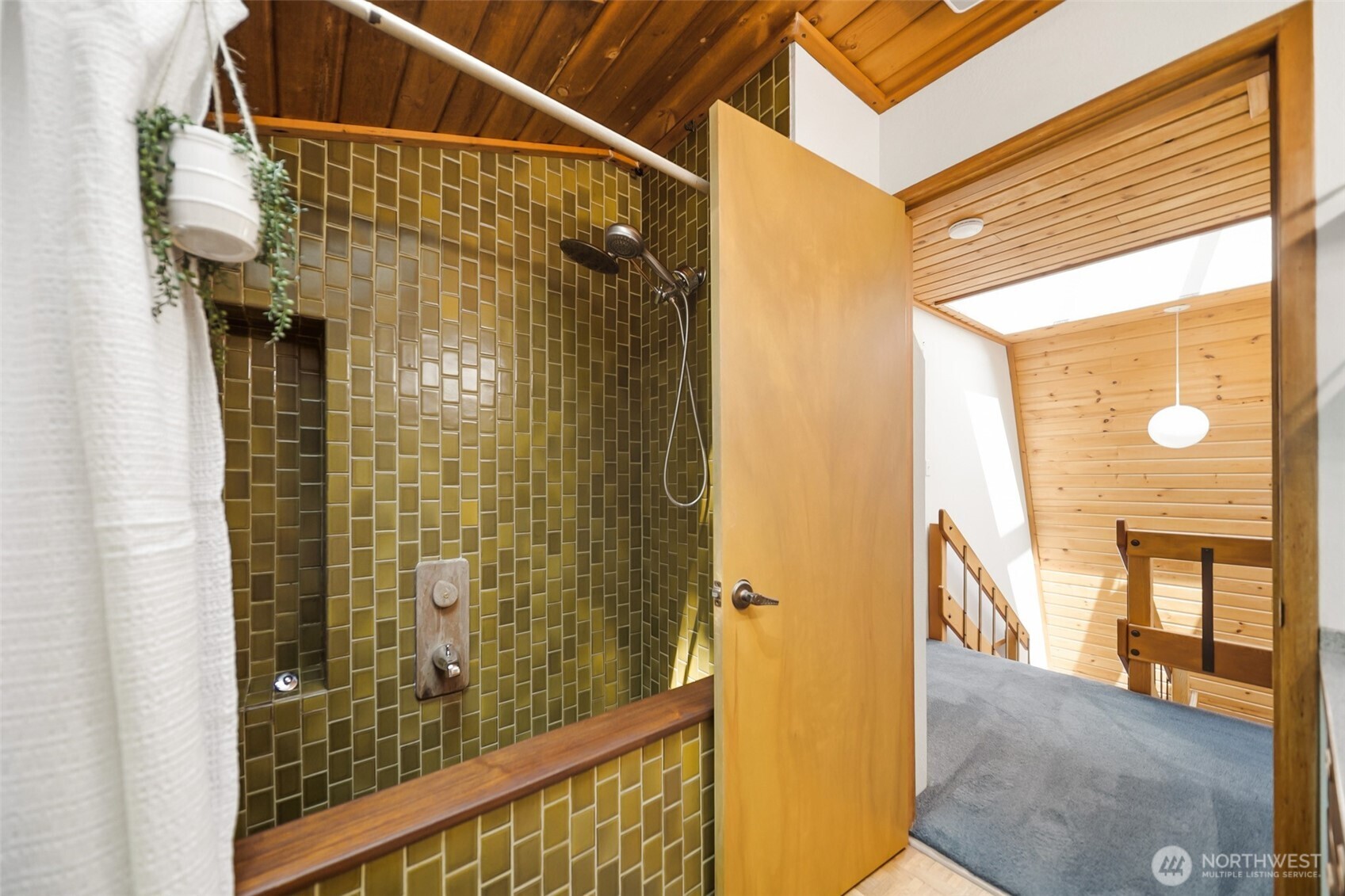 property viewer photo 29