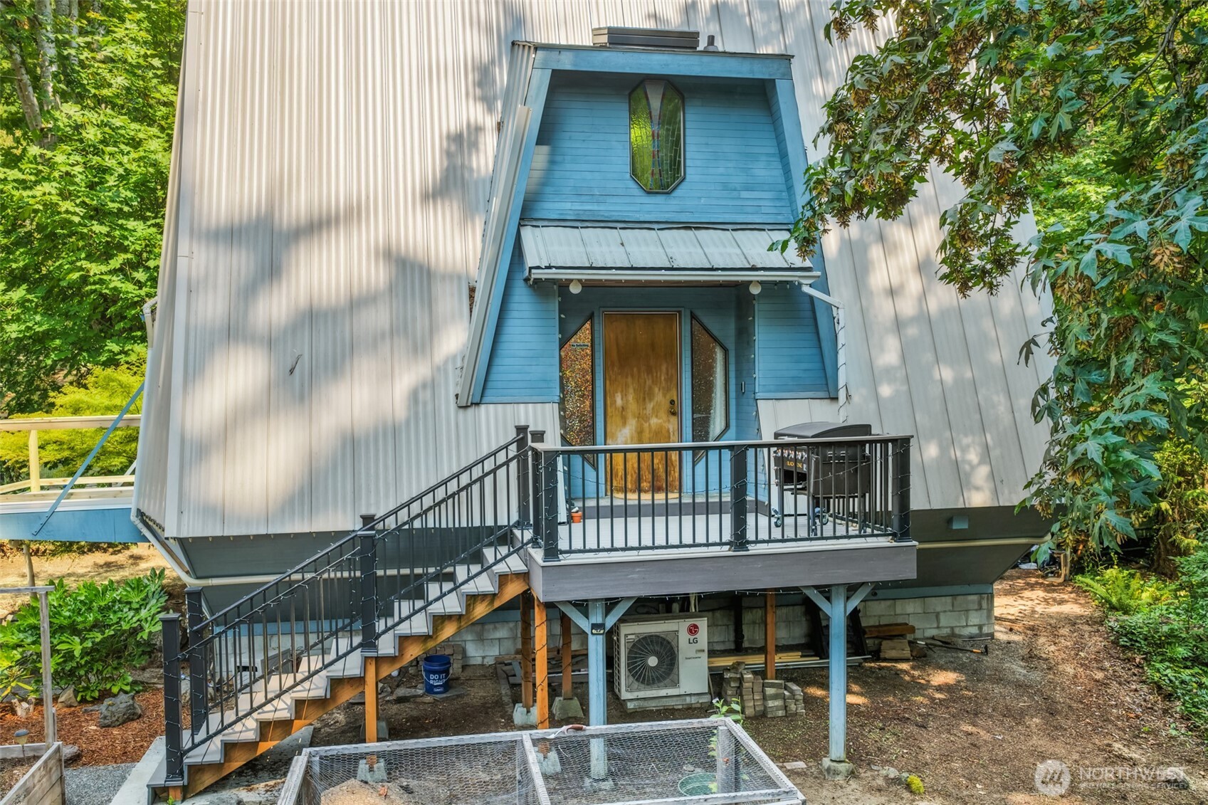 property viewer photo 5
